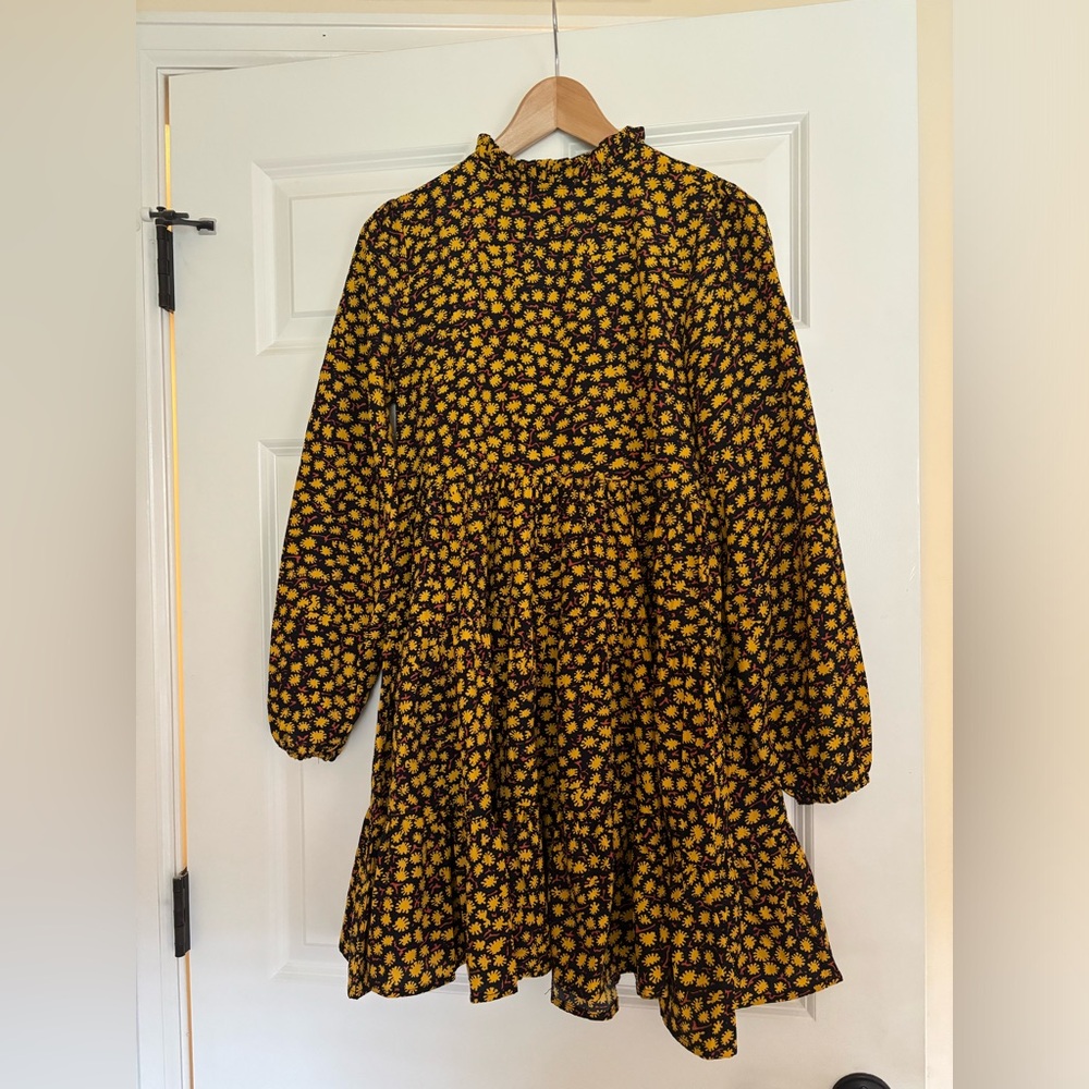 Women’s Molly Bracken navy blue with yellow flowers long sleeve dress size XS